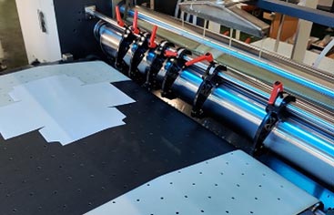 Automatic Rigid Box Maker